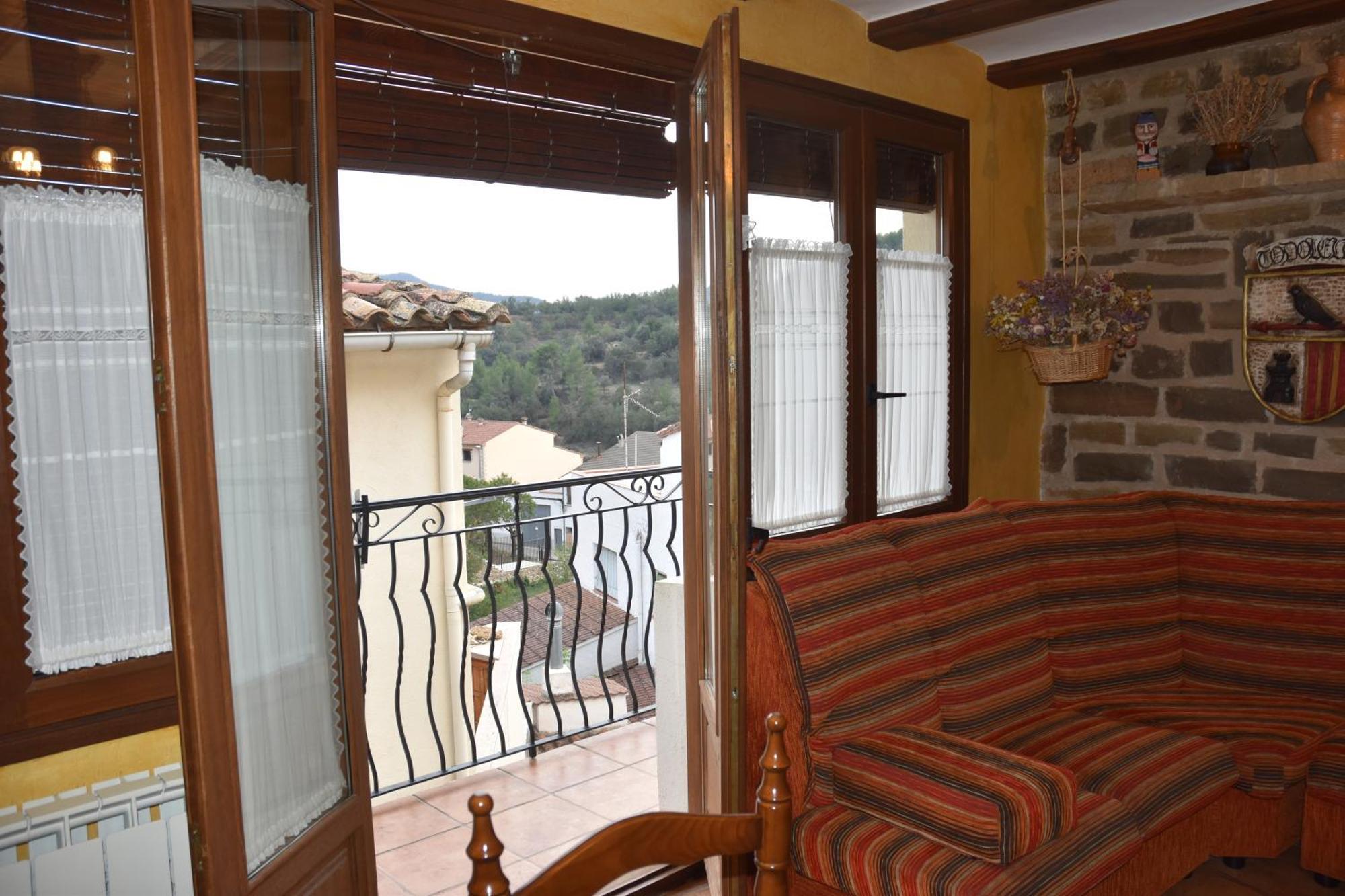 Casa Rural Nuri De Rei A Y B Todolella Экстерьер фото