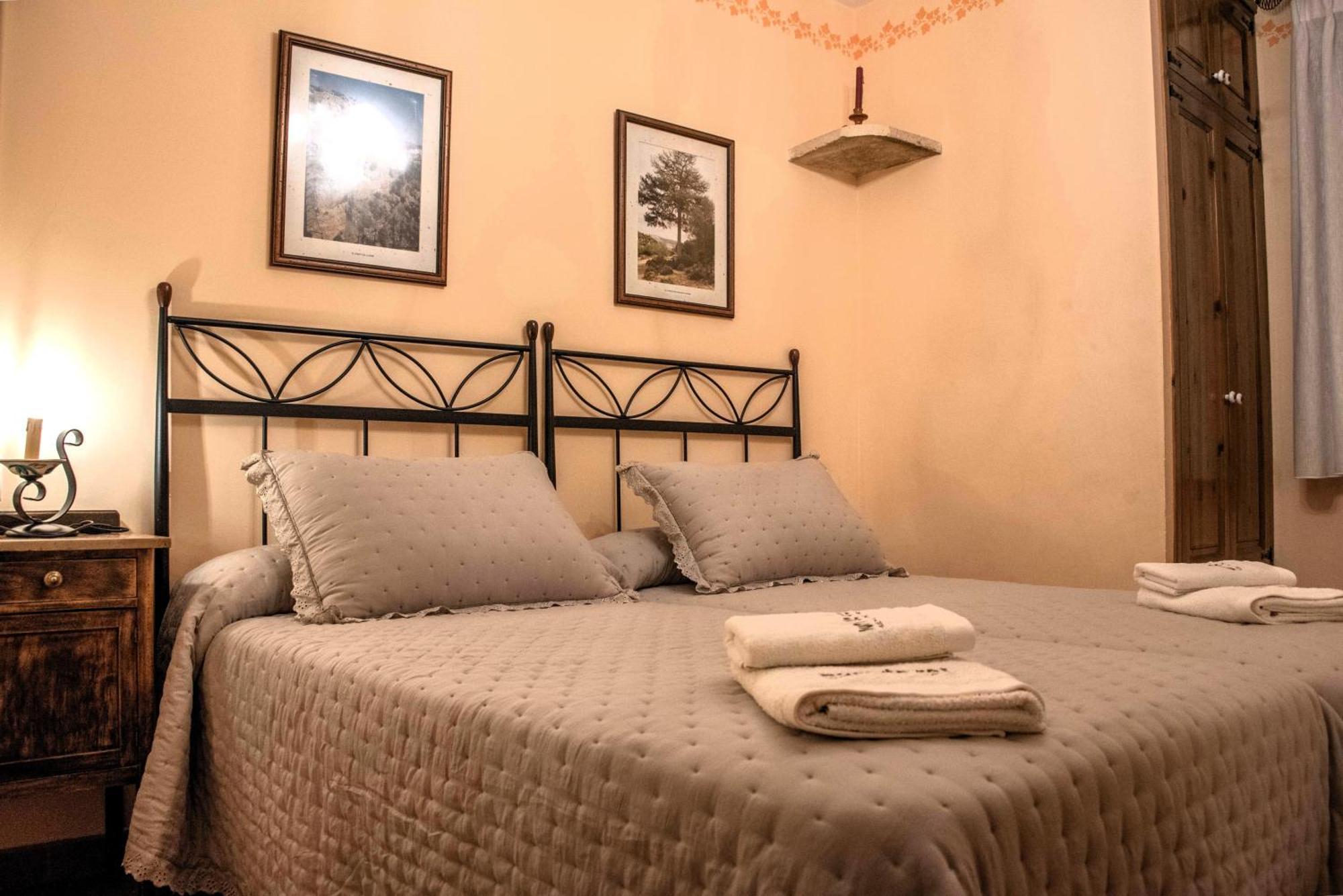 Casa Rural Nuri De Rei A Y B Todolella Экстерьер фото
